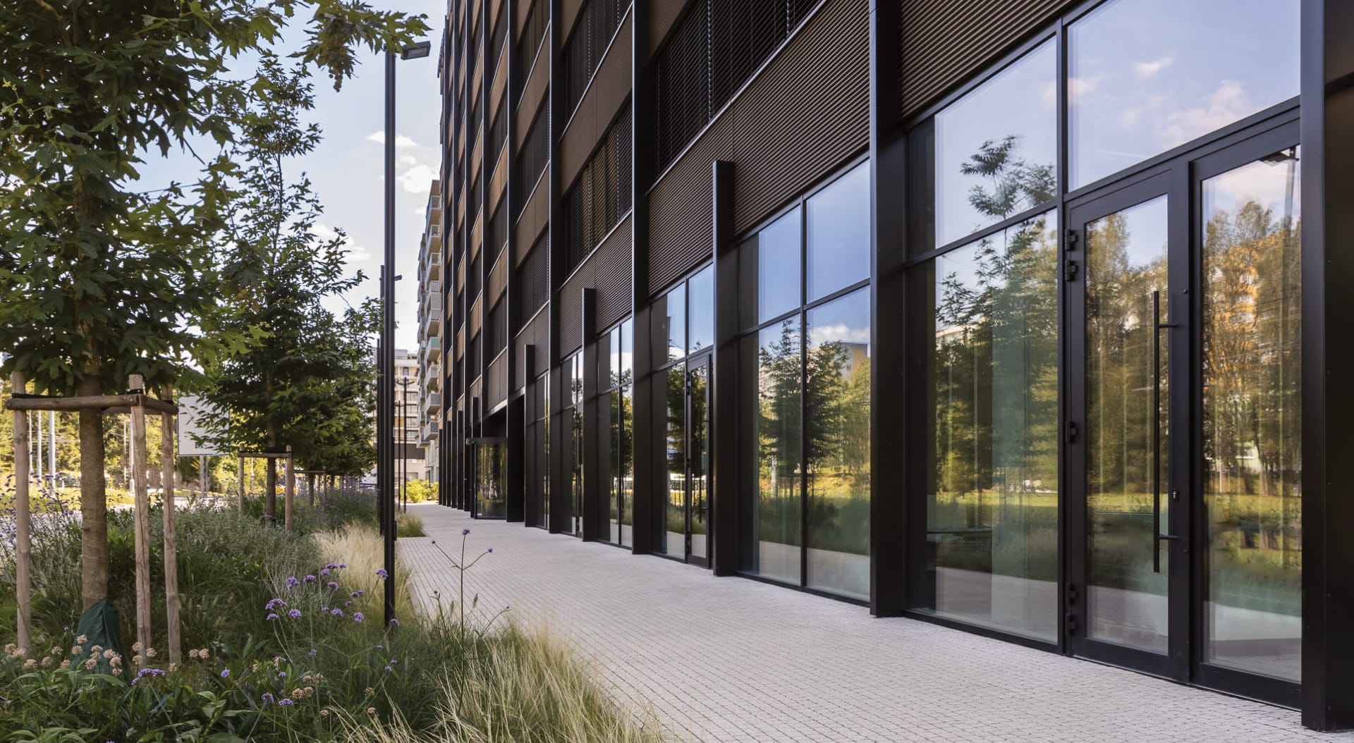 Fasáda administratívnej budovy Obchodná 3D, Nordcity Žilina, developer Reinoo a.s. Žilina